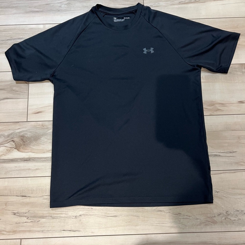 Under Armour Men's Black T-Shirt